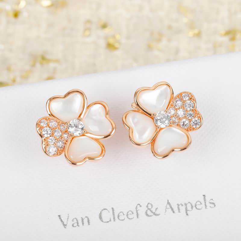 Van Cleef & Arples earing  7ml3